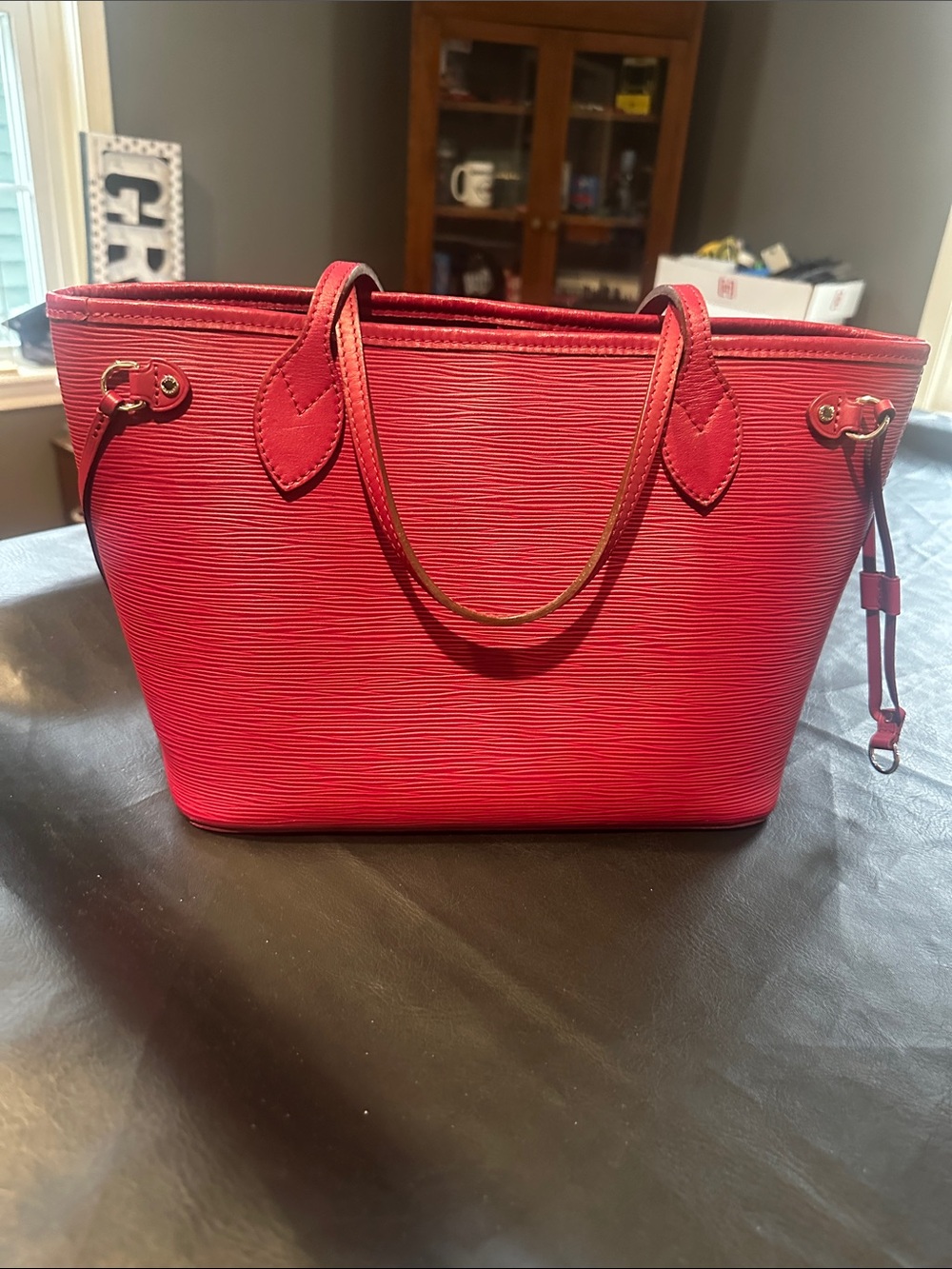 Louis Vuitton Fushia Epi never full Tote pm size - RARE